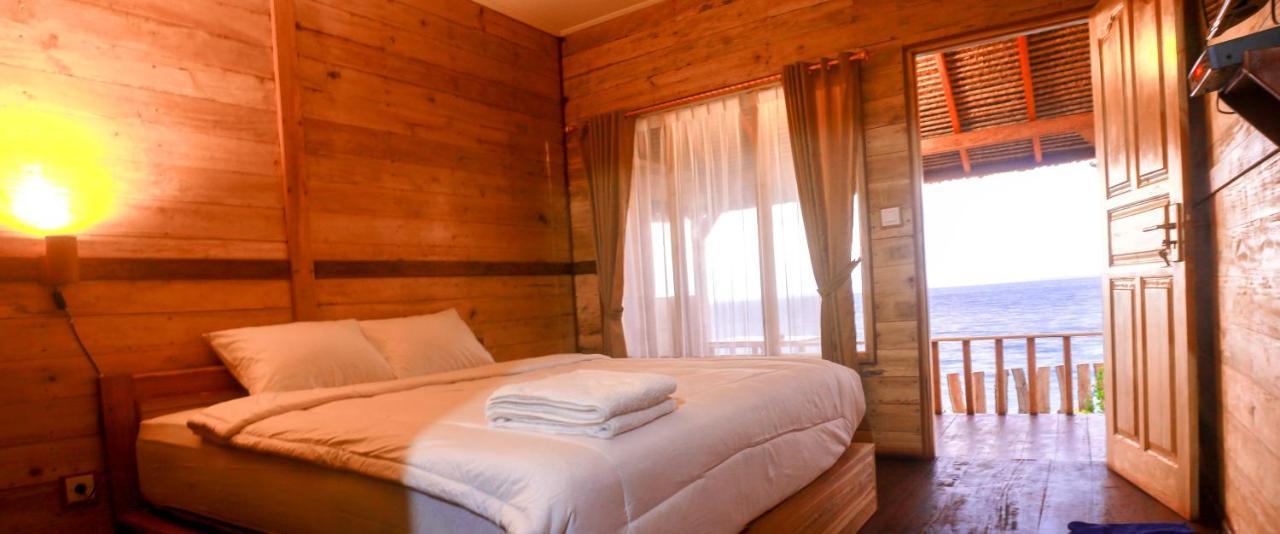 Malibu Huts Hotel Semaya Екстериор снимка