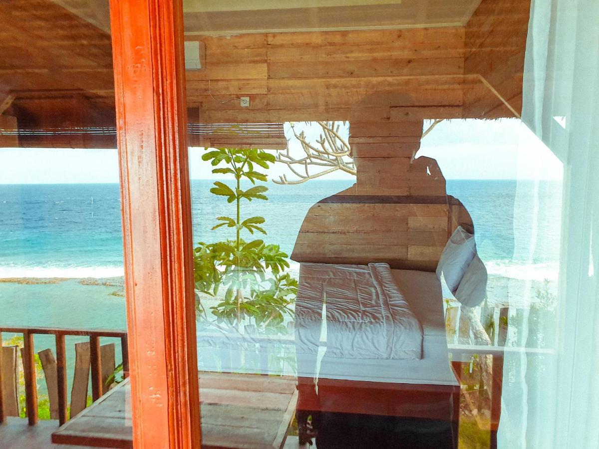 Malibu Huts Hotel Semaya Екстериор снимка