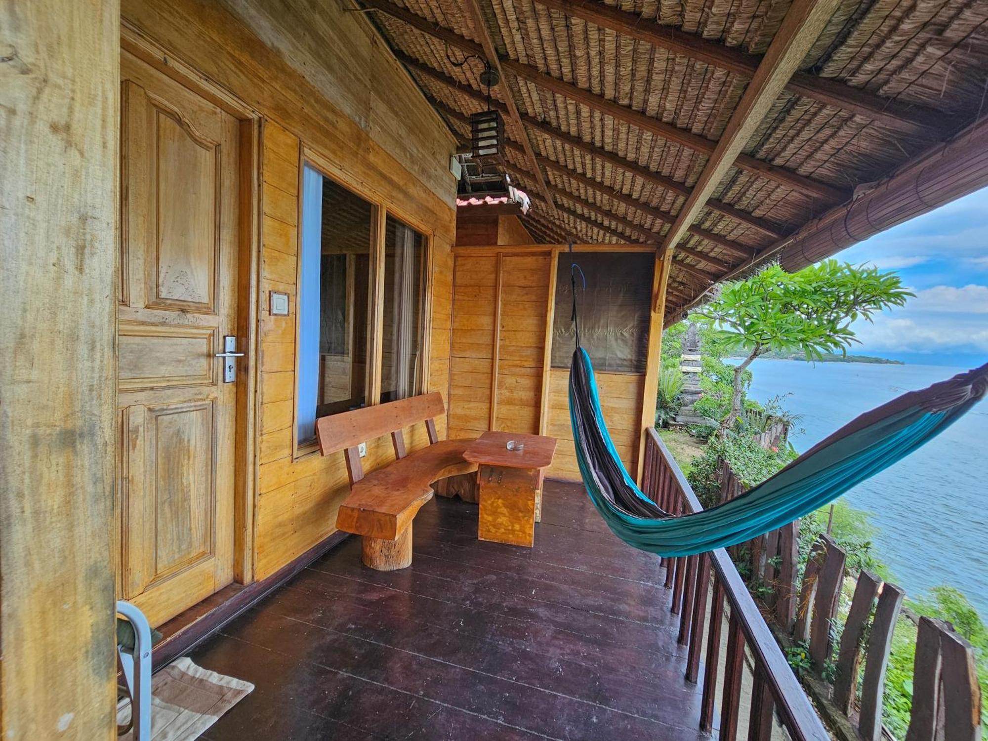Malibu Huts Hotel Semaya Екстериор снимка
